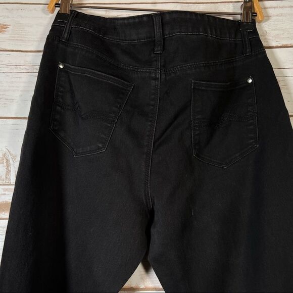 ✨HOST Pick✨ R Jeans 👖 SIZE Petites 31 Distressed Black Denim Jeans - Picture 8 of 12